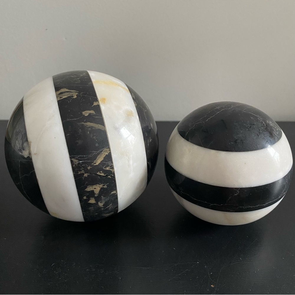 Antique Marble Carpet Balls Decorative Mantle Art